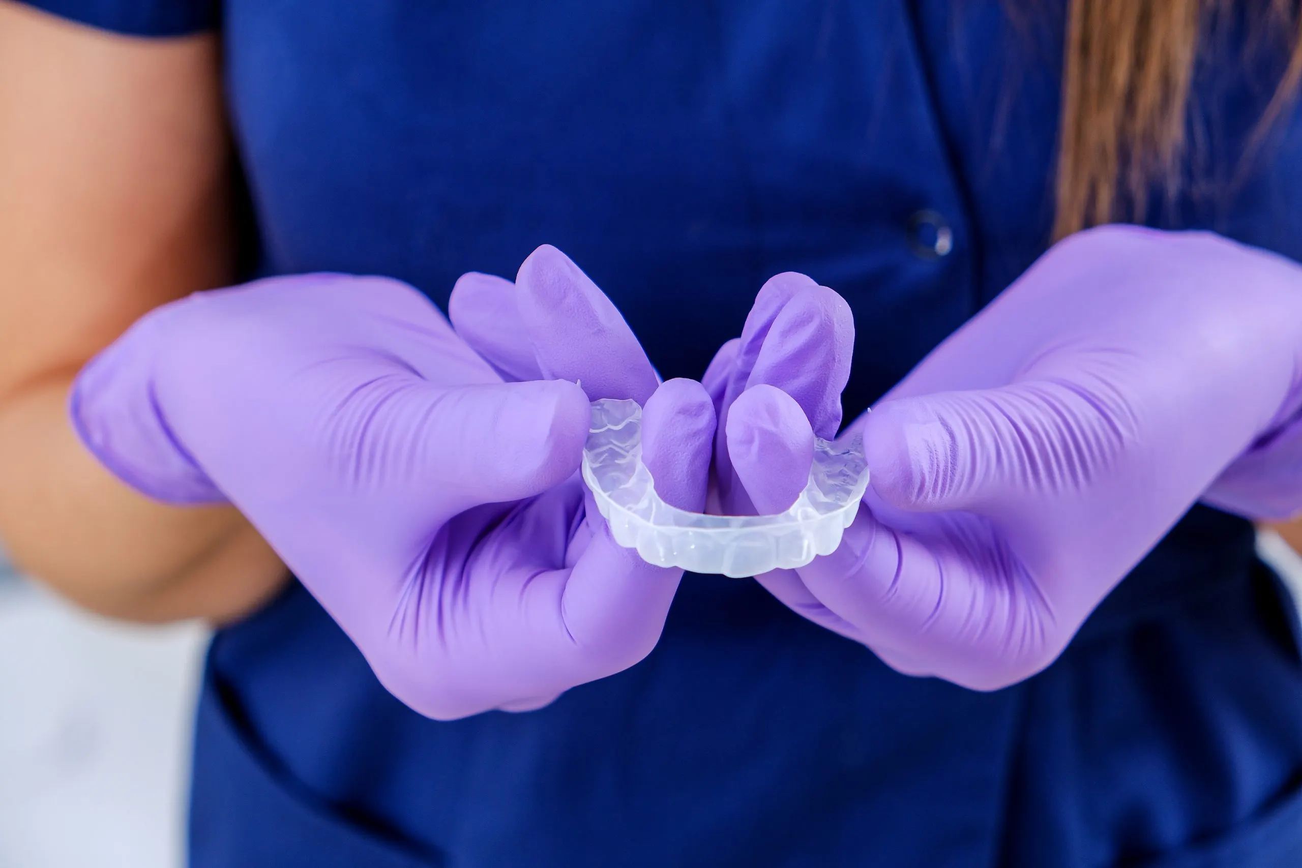 In ce consta procedura de aplicare a unui aparat dentar Spark?