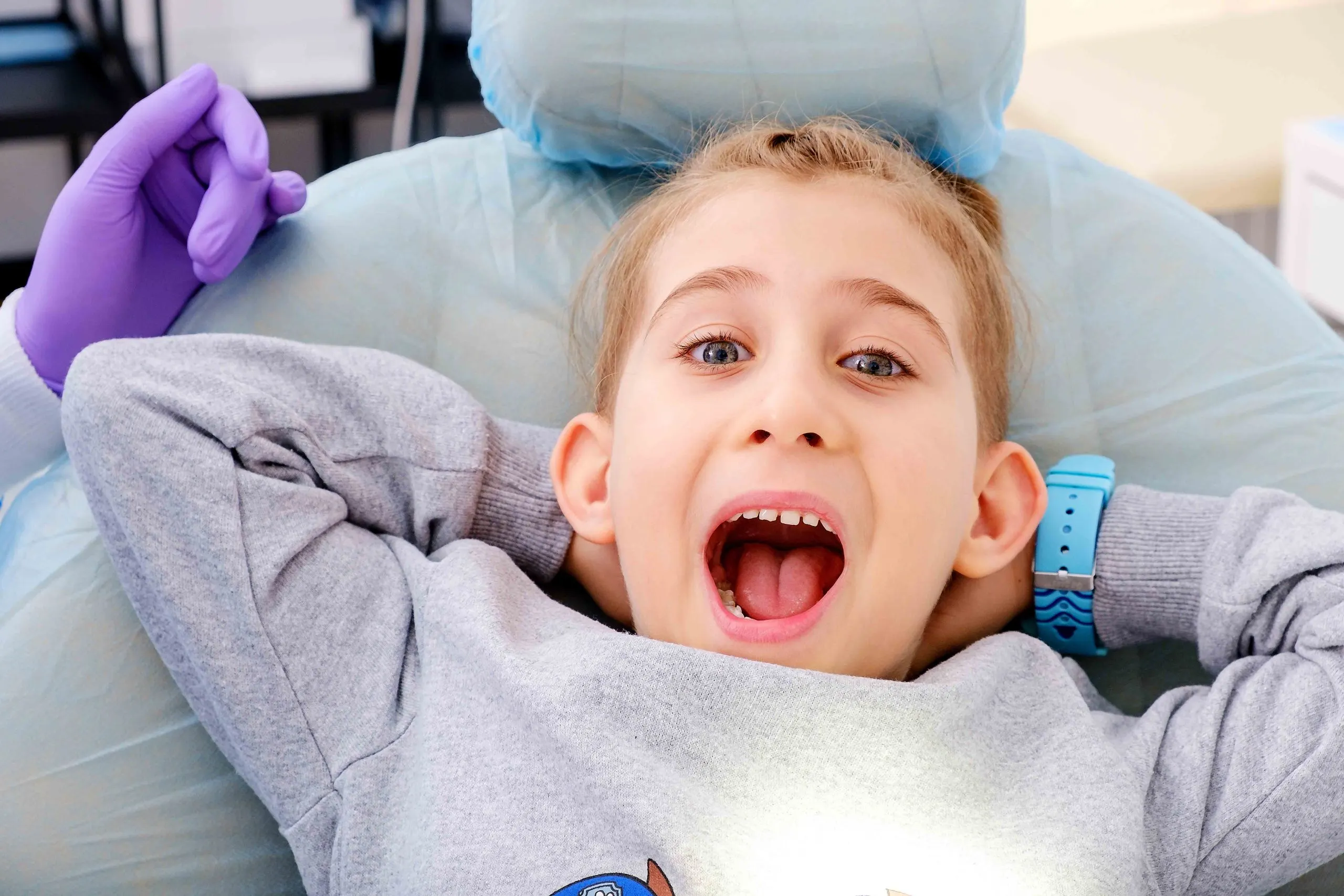Cu ajutorul laserului dentar, copilul tau va avea un zambet perfect sanatos!