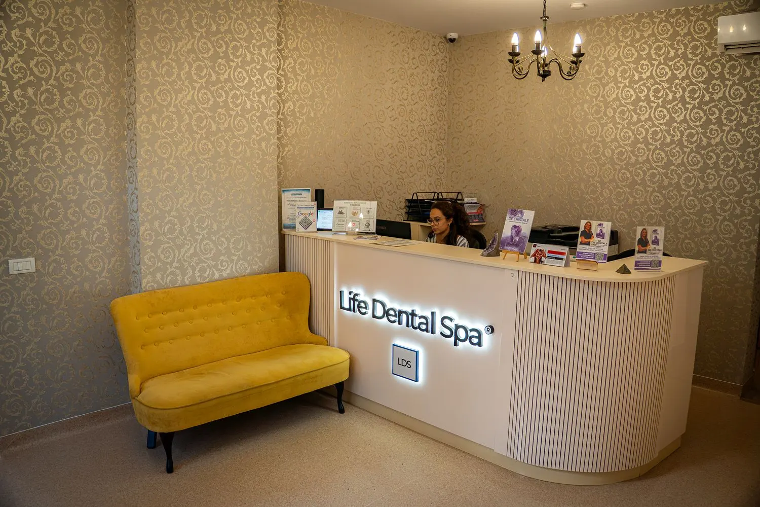 Recepția clinicii Life Dental Spa București Unirii